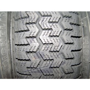 Pneu 165R15 ZXZ Michelin DS