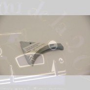 Fixation latérale contre-aile arrière gauche DS